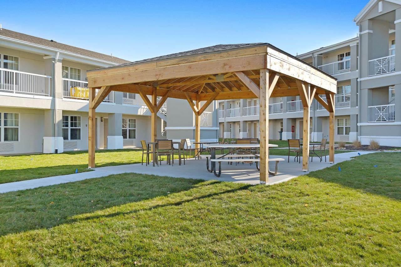 Extended Stay America Suites - Kansas City - Lenexa - 87Th St Overland Park Dış mekan fotoğraf