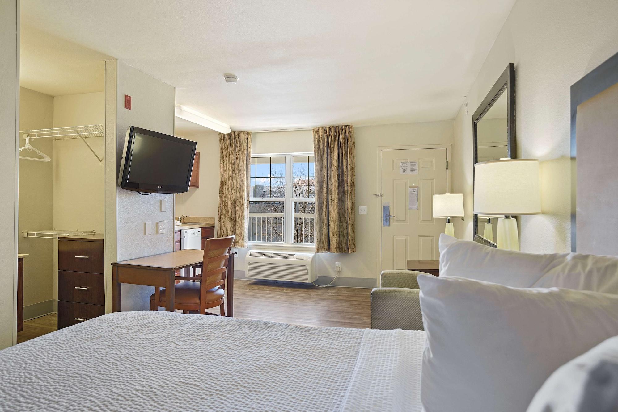 Extended Stay America Suites - Kansas City - Lenexa - 87Th St Overland Park Dış mekan fotoğraf