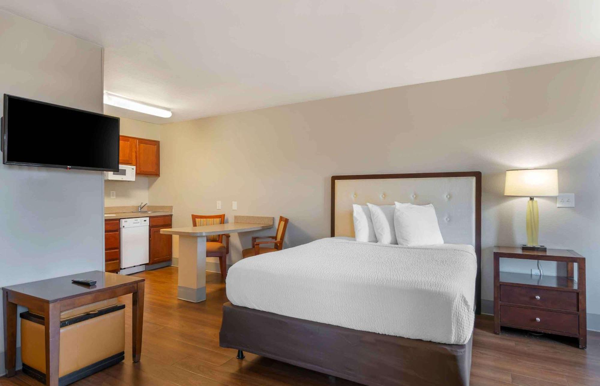 Extended Stay America Suites - Kansas City - Lenexa - 87Th St Overland Park Dış mekan fotoğraf