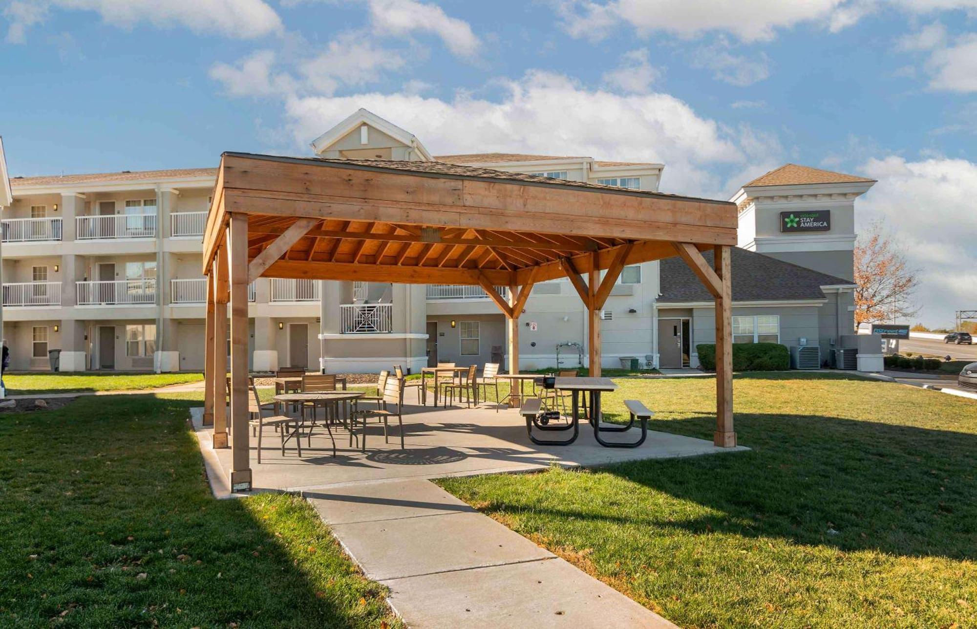 Extended Stay America Suites - Kansas City - Lenexa - 87Th St Overland Park Dış mekan fotoğraf